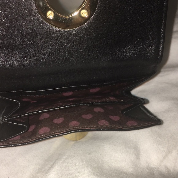 LOVE CAT Quilted Trifold Black Wallet - Picture 4 of 4